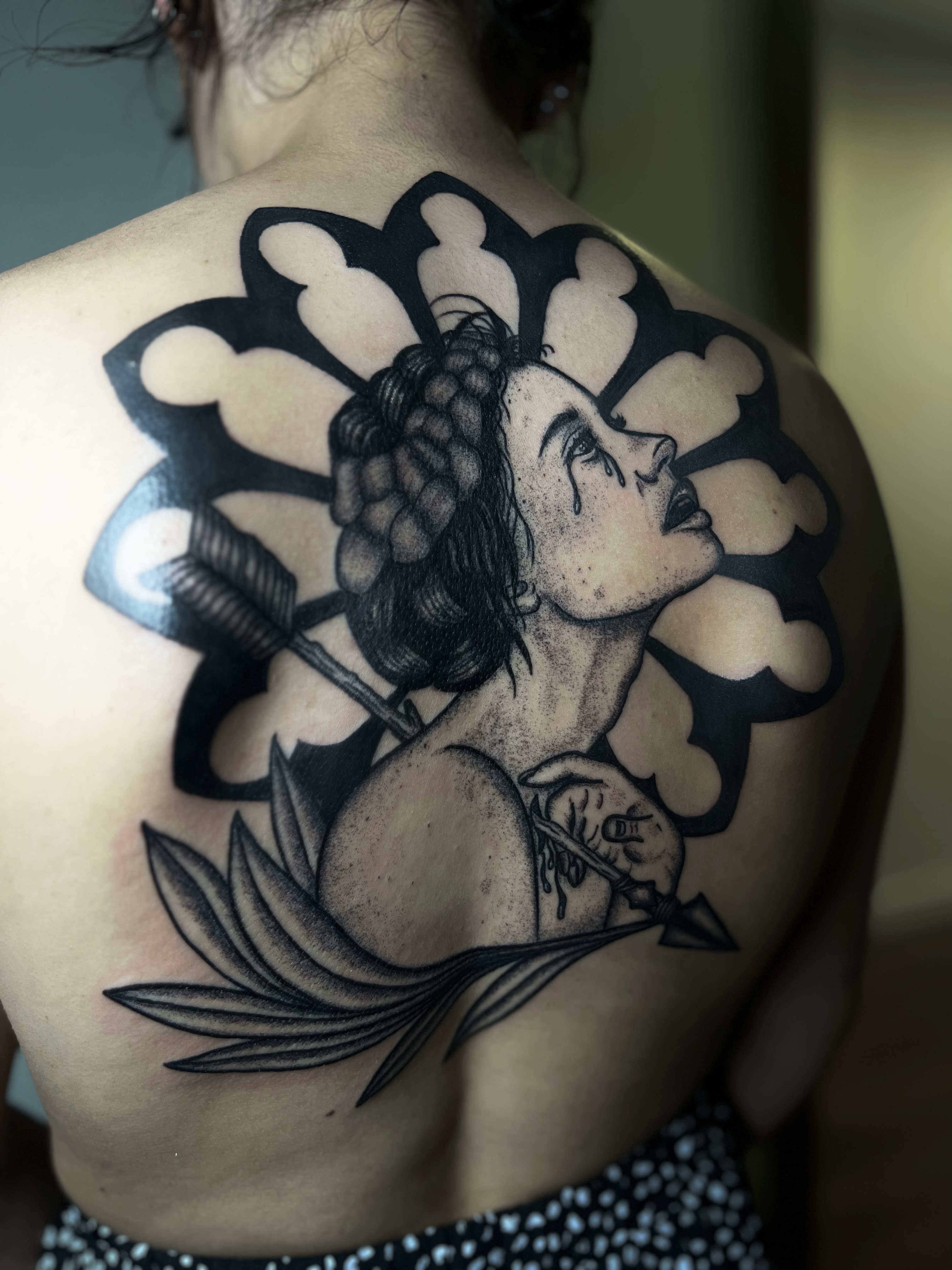 tatuage dos femme